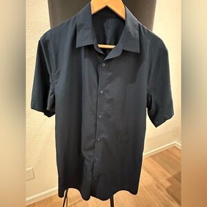 Men’s Lululemon button down navy